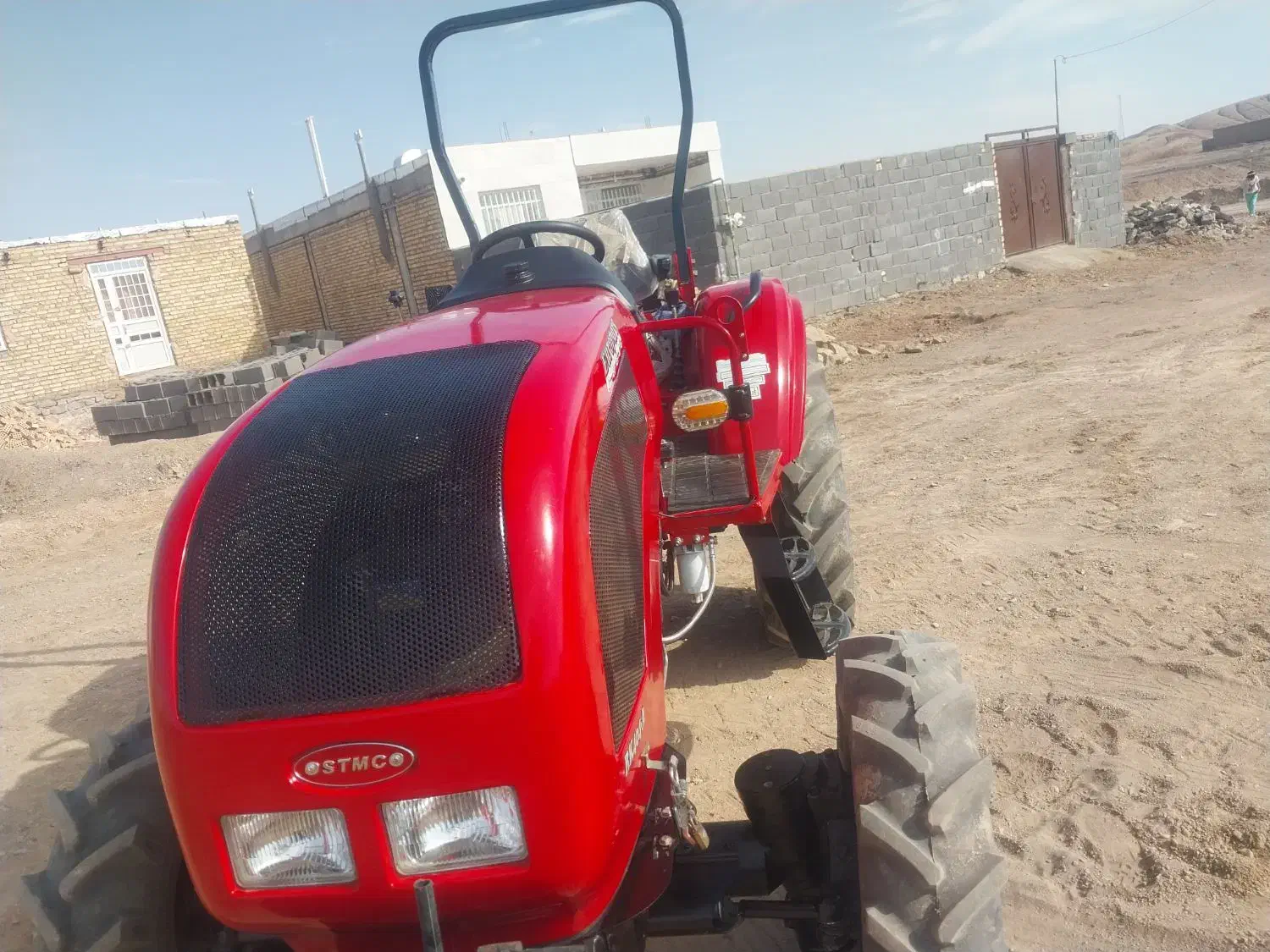 تراکتور باغی یورو پارس ۴سلیندر .شاتل دار|خودرو سنگین|اسفراین, |دیوار