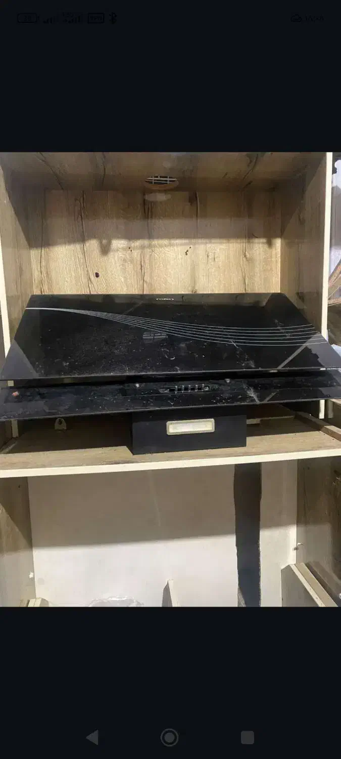 هود|هود|رشت, لاکان|دیوار