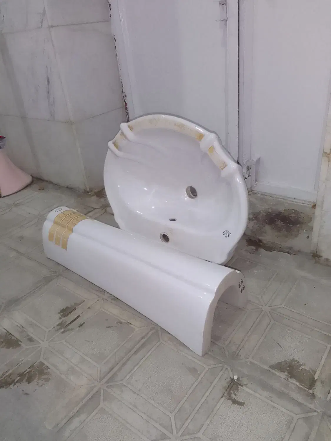 رو شویی و کابینت|لوازم سرویس بهداشتی|الیگودرز, |دیوار