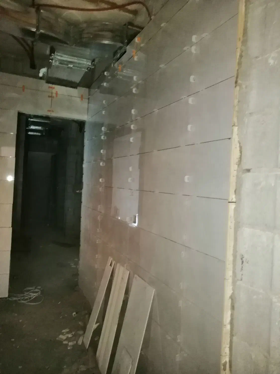 استخدام کاشی کار و گچکار در عراق|استخدام معماری، عمران و ساختمانی|سقز, |دیوار