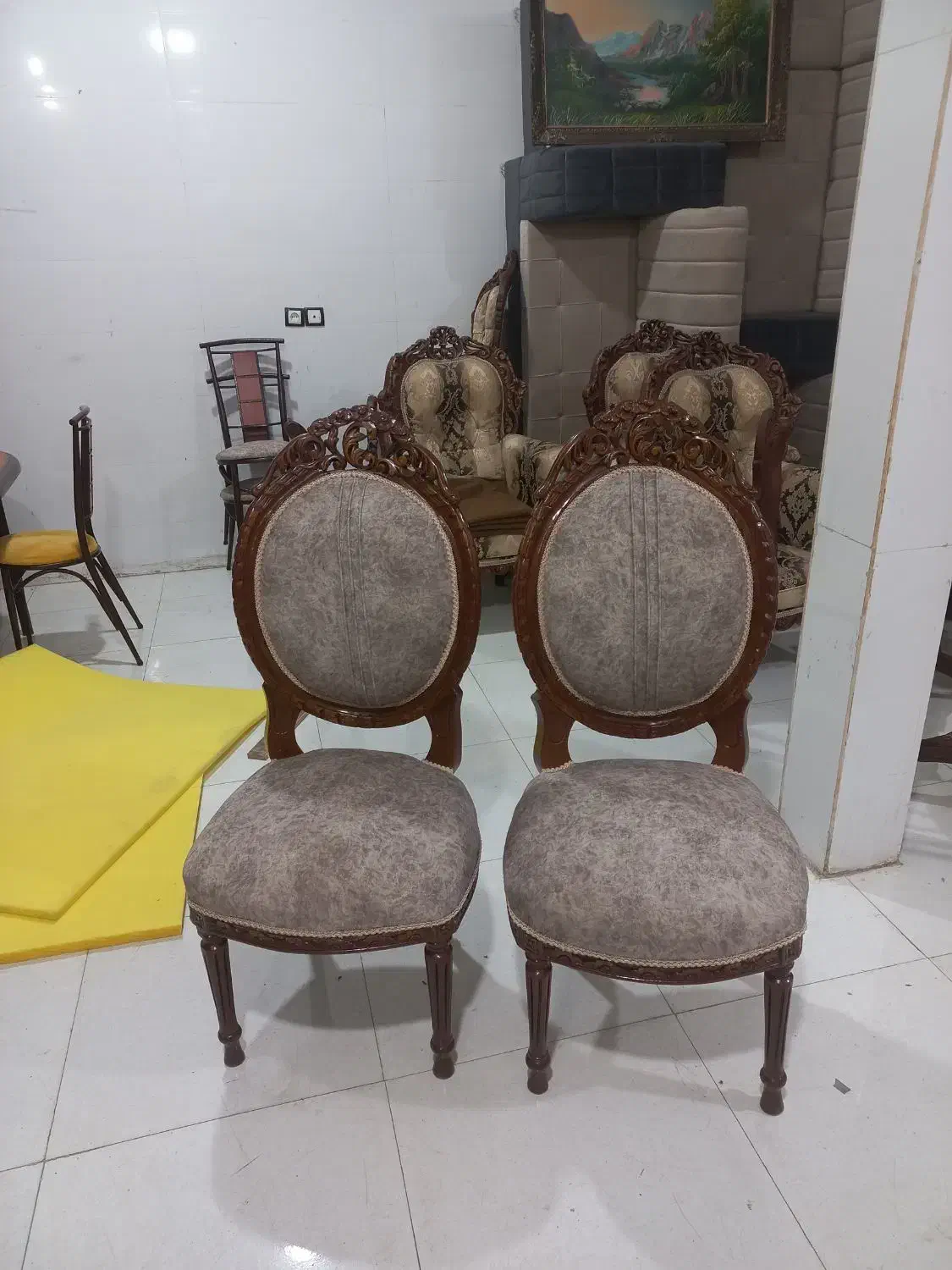 تعمیرات و رنگ کاری انواع مبلمان راحتی و سلطنتی|خدمات پیشه و مهارت|خرمآباد, |دیوار