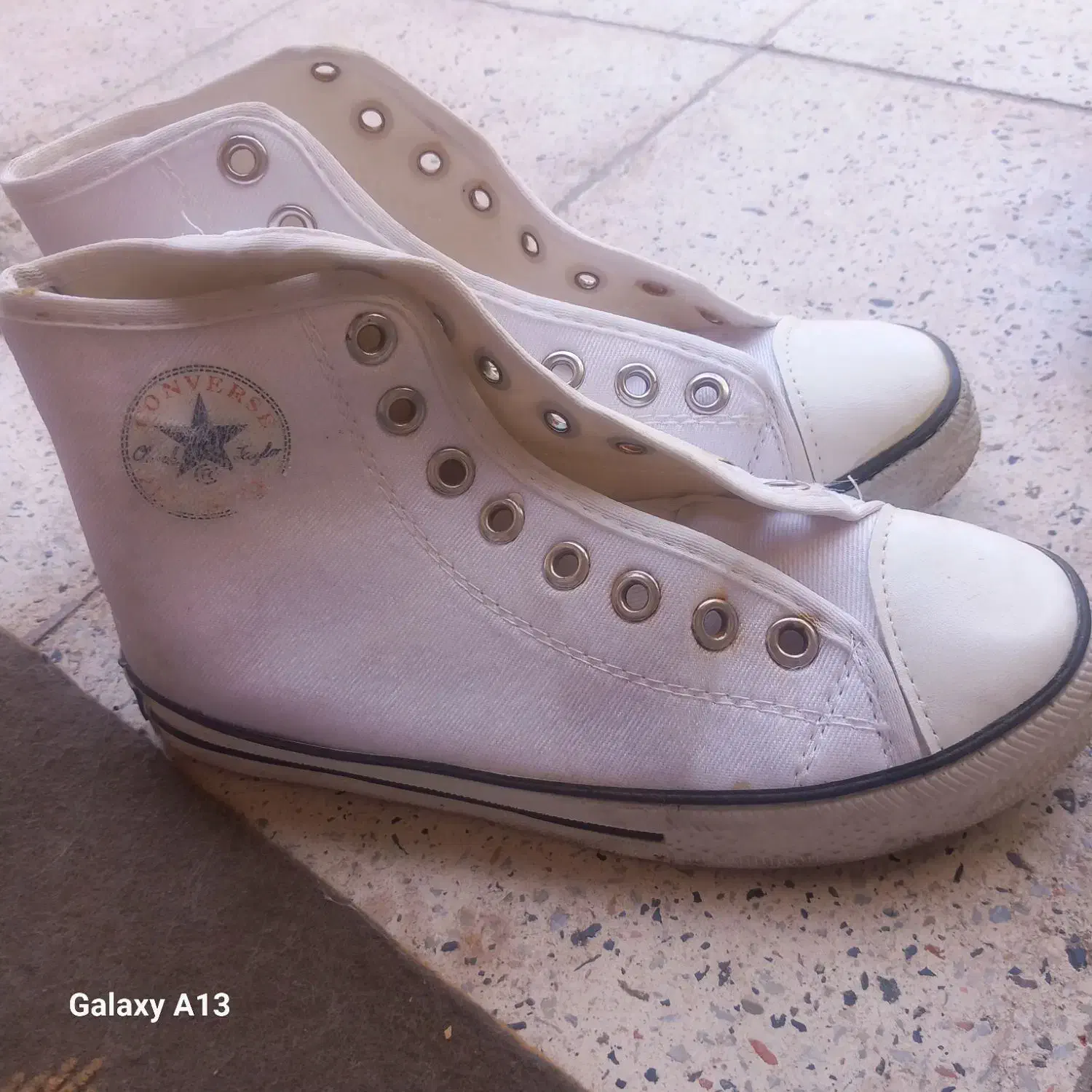 کفش|کیف، کفش، کمربند|بیرجند, |دیوار