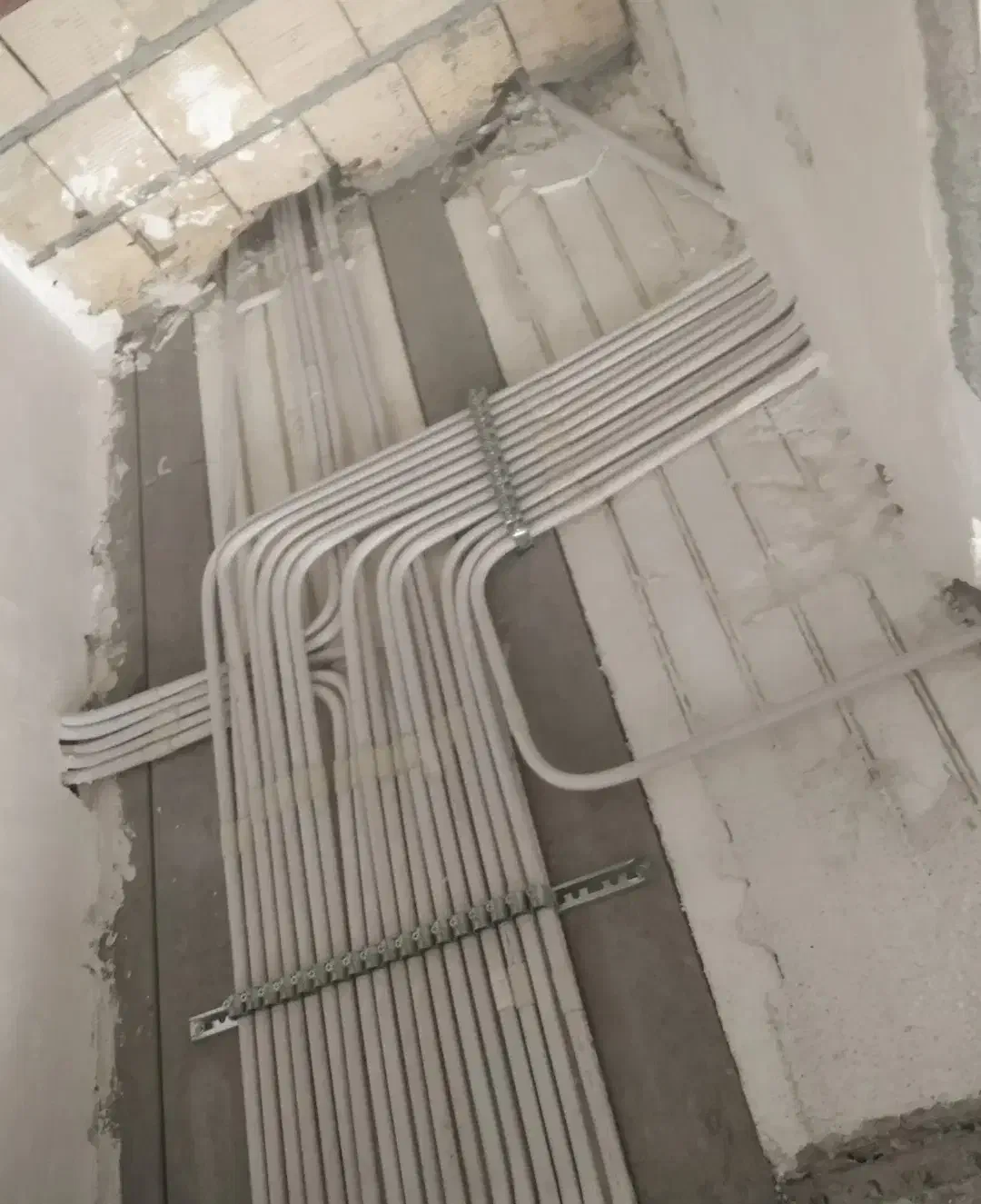 همکار برق ساختمان ، کنترات وهم روزمزد،کار ثابت|استخدام معماری، عمران و ساختمانی|محمدشهر, همایون ویلا|دیوار