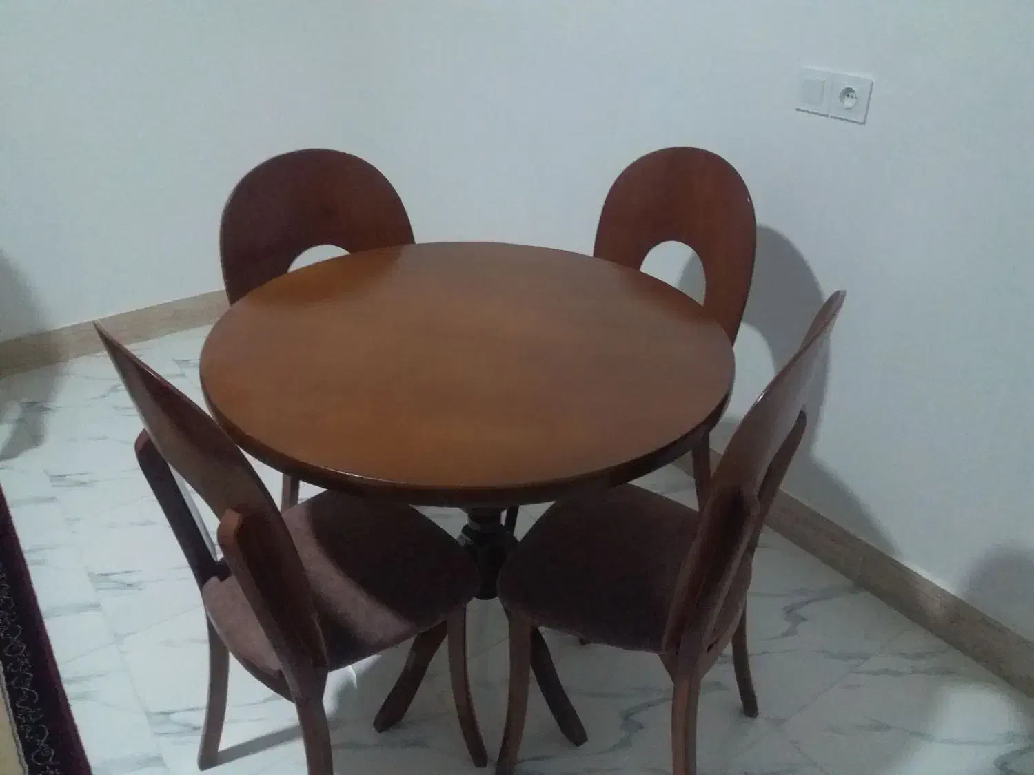 میز غذا خوری|میز و صندلی غذاخوری|مهران (ایلام), |دیوار