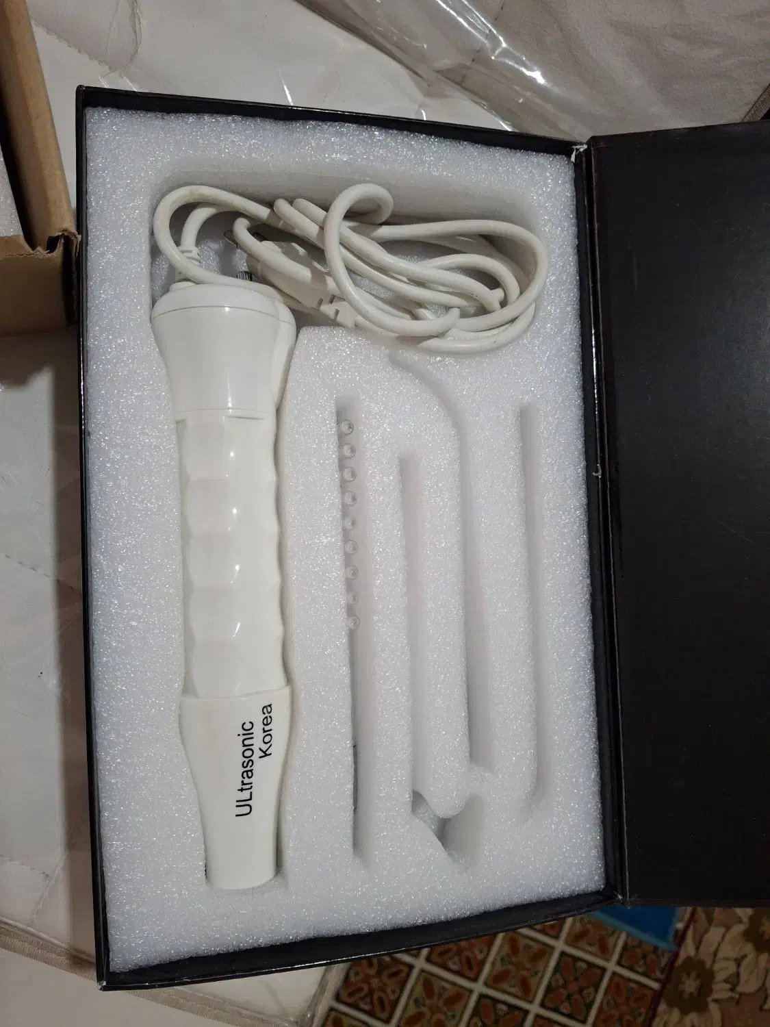 دستگاه های پاکسازی صورت ..صندلی گردان.ار اف|آرایشگاه و سالن‌های زیبایی|فردوس (خراسان), |دیوار