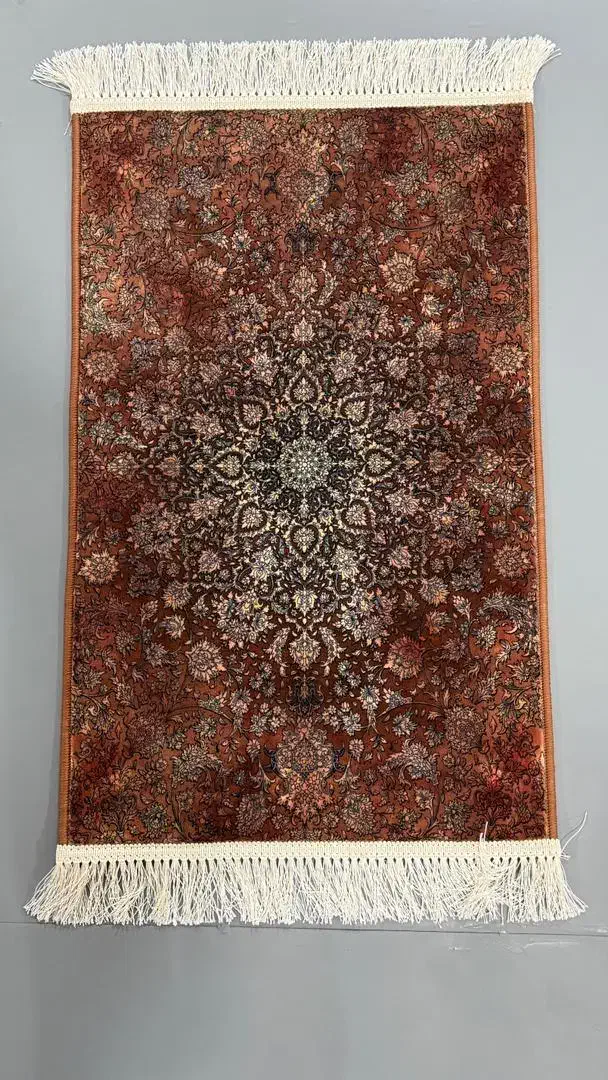 پادری کلاریس|پادری|کاشان, مزرعه نو|دیوار