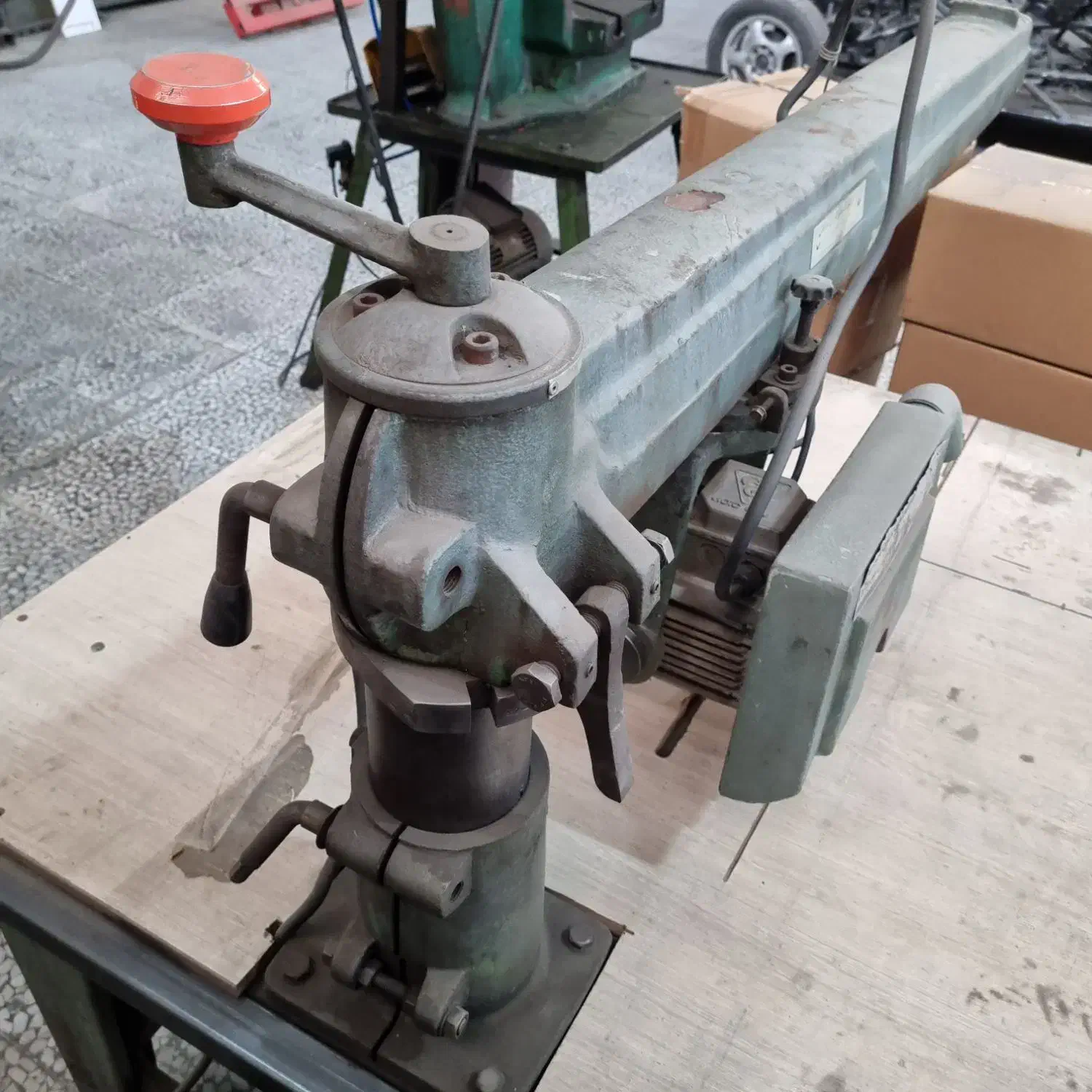 اره کشویی دیوالت|ماشینآلات صنعتی|پردیس, شهرک صنعتی خرمدشت فاز ۷|دیوار