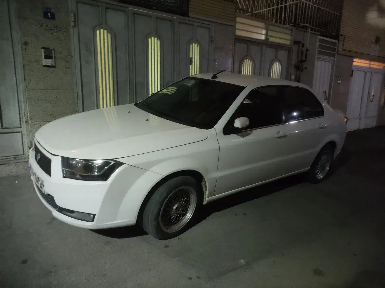 دنا ۱۴۰۰بی رنگ دستی|خودرو سواری و وانت|اصفهان, شاهزید|دیوار