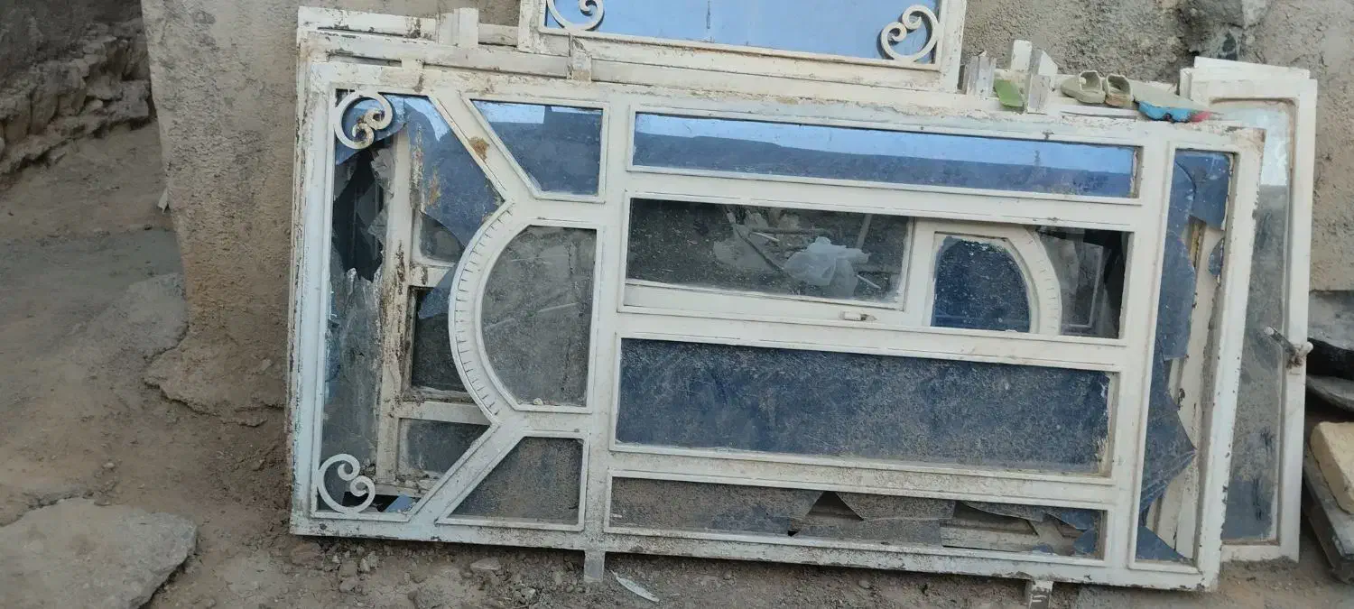 پنجره|مصالح و تجهیزات ساختمان|درب گنبد, |دیوار