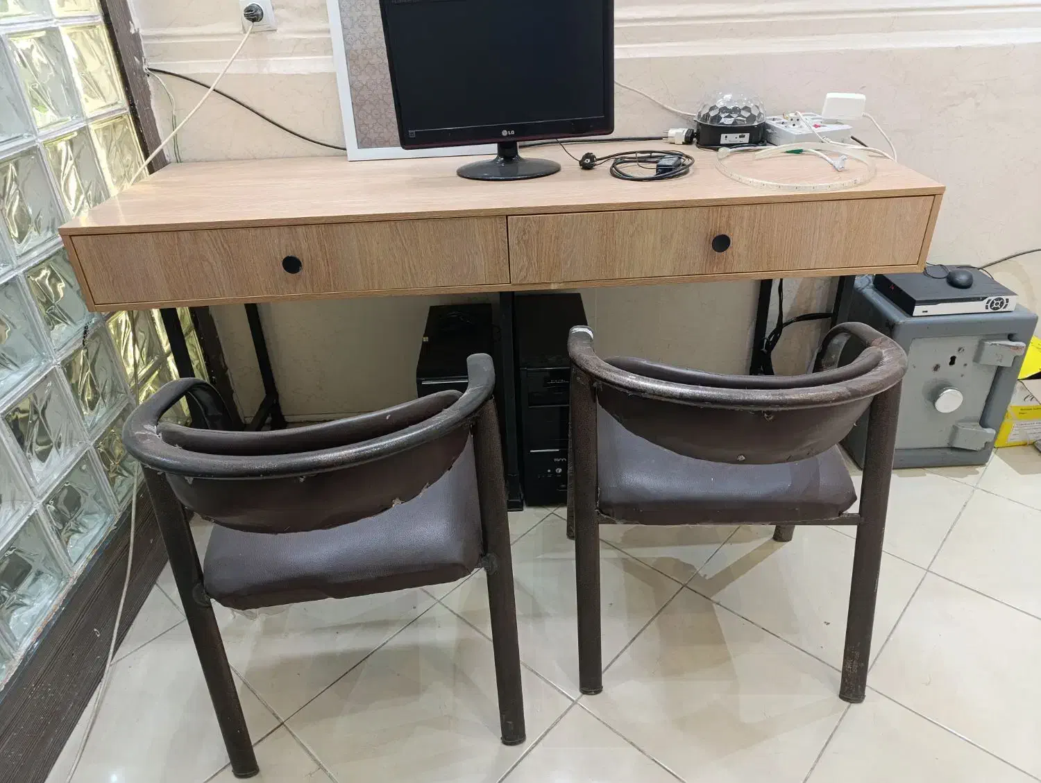 میز و صندلی ام دی اف مدرن|مبلمان اداری|قم, زنبیل آباد|دیوار