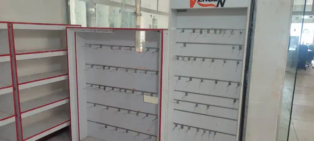 قفسه و استند و میز اداری|دفتر کار|خرمآباد, |دیوار