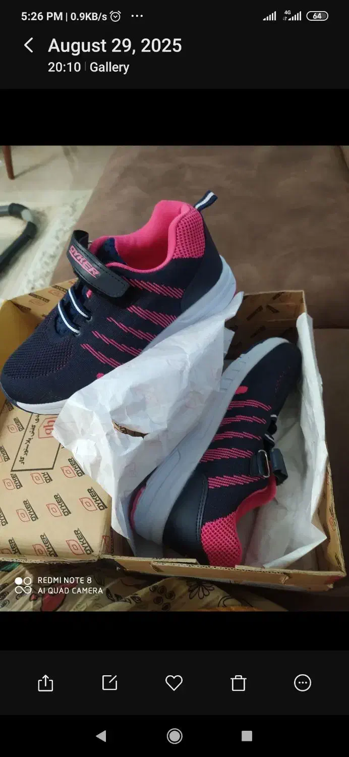 کفش کتونی نو|کیف، کفش، کمربند|بندر کنگان, |دیوار