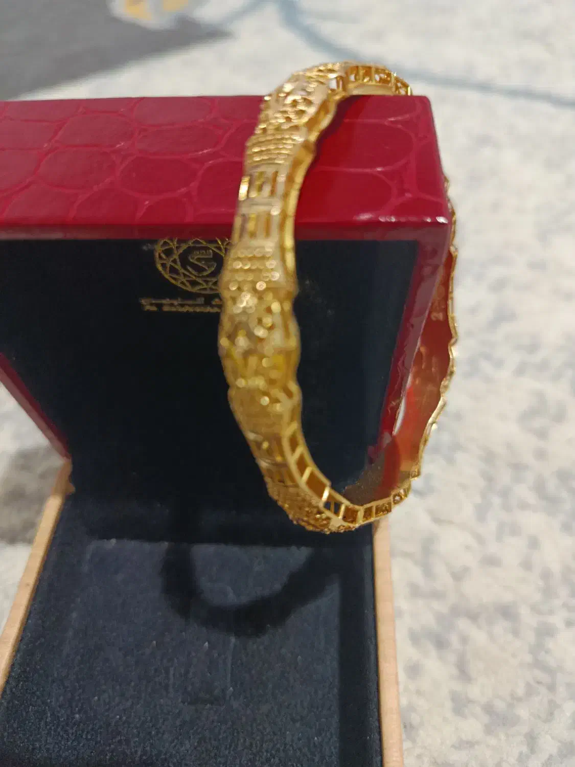 مقداری طلا در حد نو|جواهرات|فسا, |دیوار