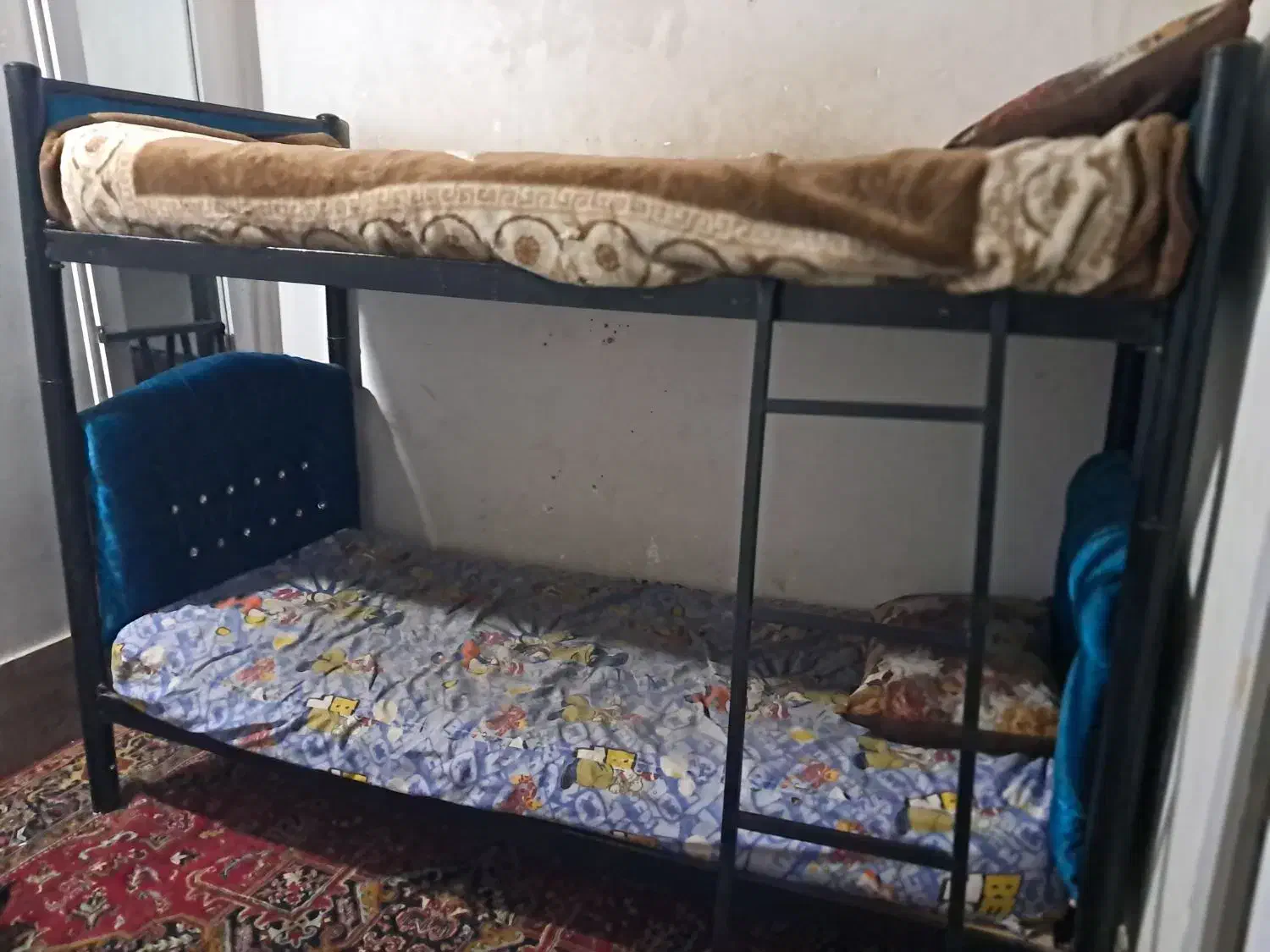 تخت دو طبقه در حد نو|تخت و سرویس خواب|مشهد, خلق آباد سفلی|دیوار