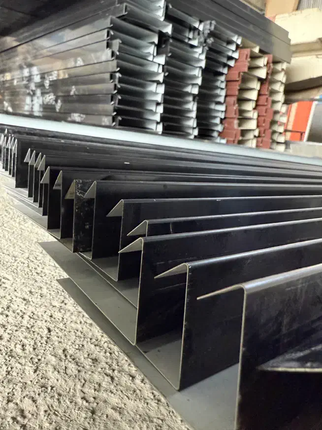 خمکاری و برشکاری|خدمات پیشه و مهارت|قم, شهرک خودرو|دیوار