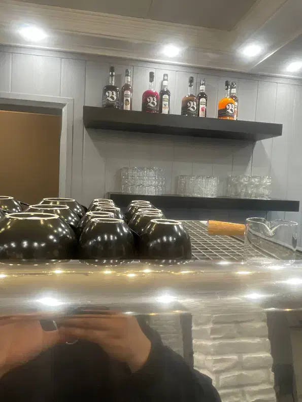 کارگر ماهر و نیمه ماهر فست فود|استخدام خدمات فروشگاه و رستوران|تهران, میدان ولیعصر|دیوار