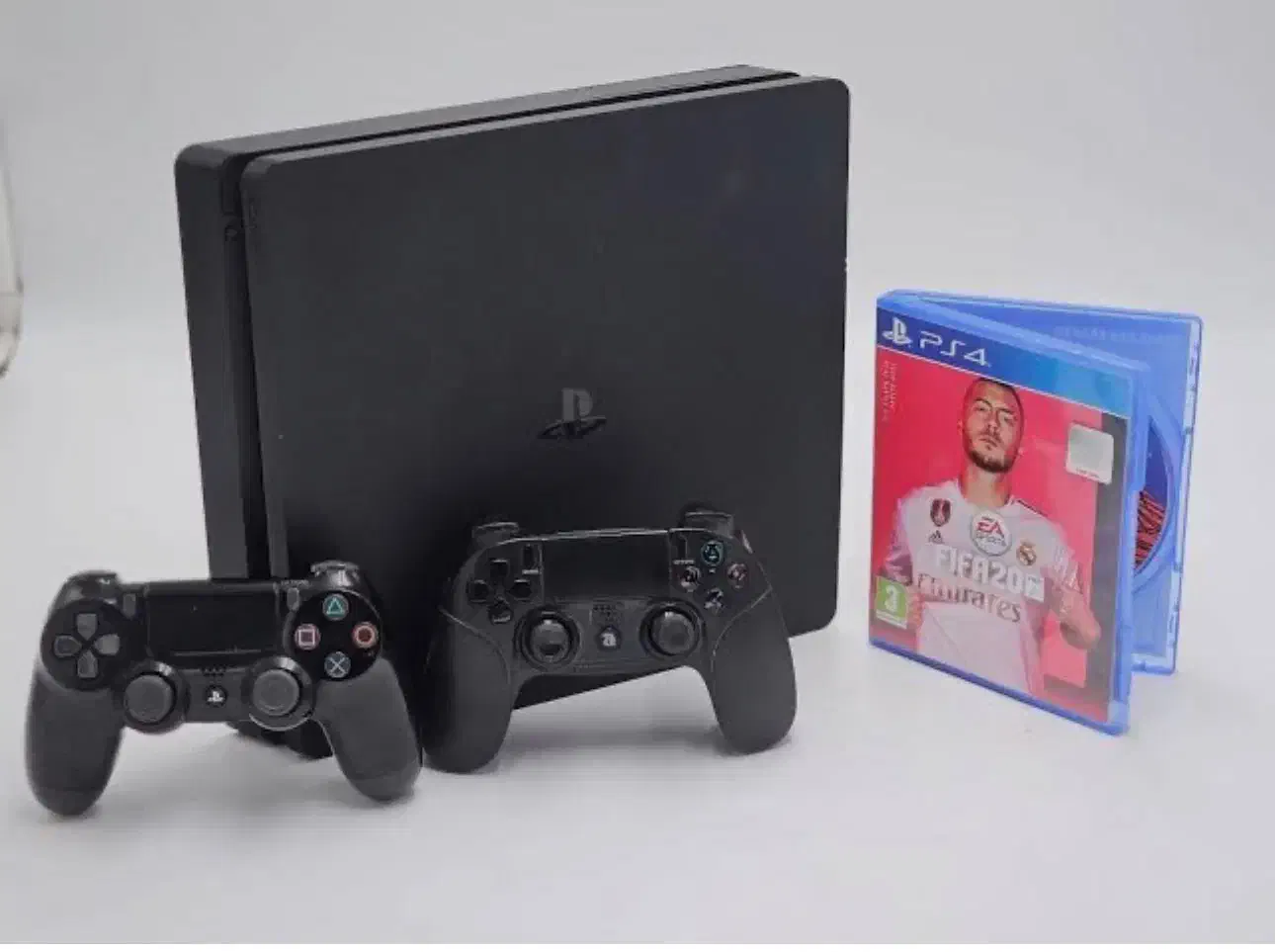 PS4 1tb ۲دسته|کنسول، بازی ویدئویی و آنلاین|مشهد, راه آهن|دیوار