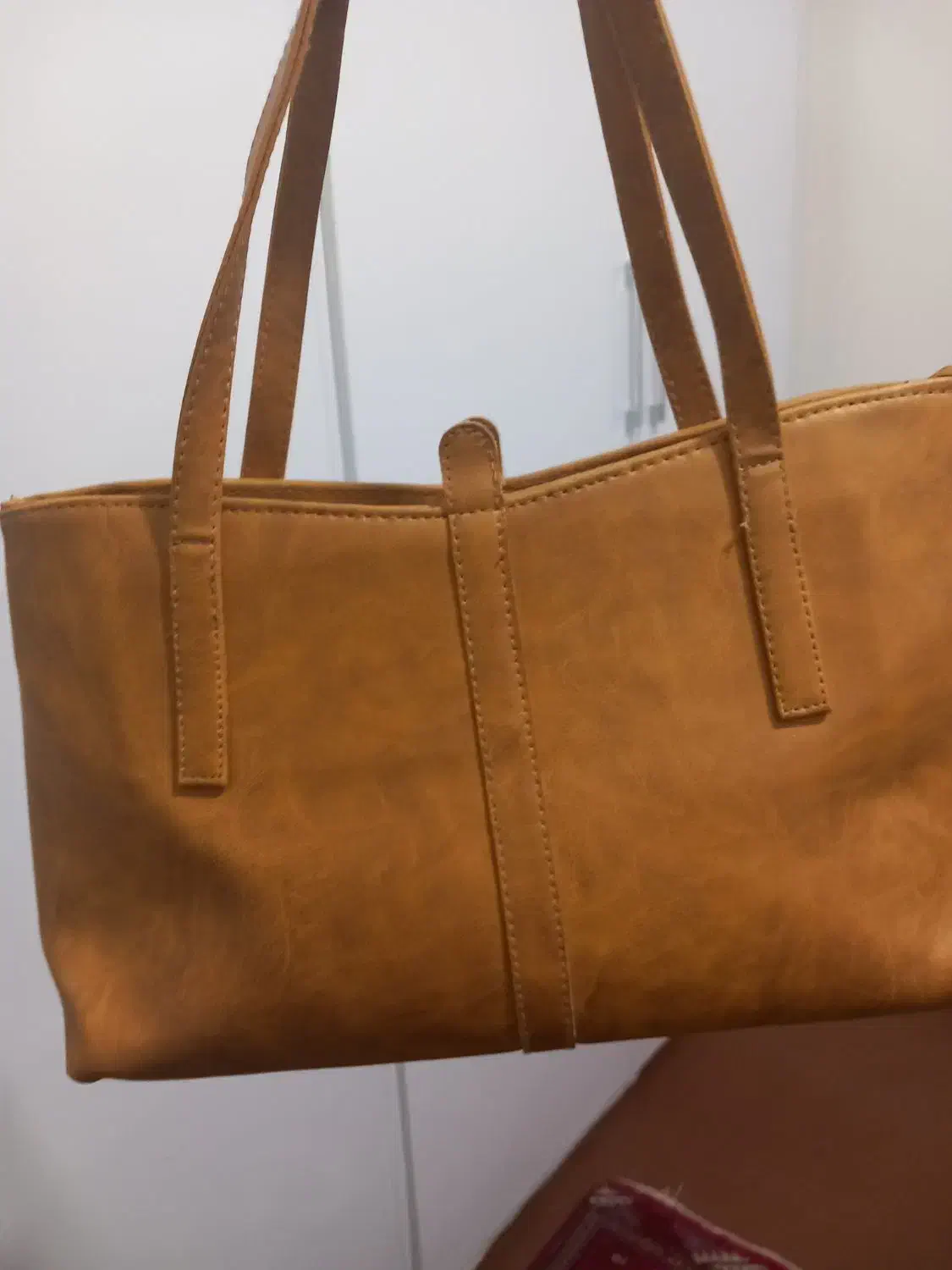 کیف|کیف، کفش، کمربند|گنبد کاووس, |دیوار