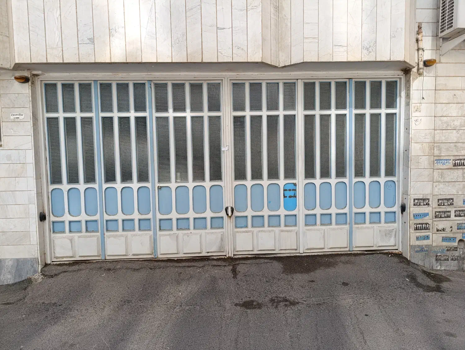 فروش درب سالم ،بعلت نیاز یه کرکره ای کردن درب خانه|مصالح و تجهیزات ساختمان|ساوه, |دیوار