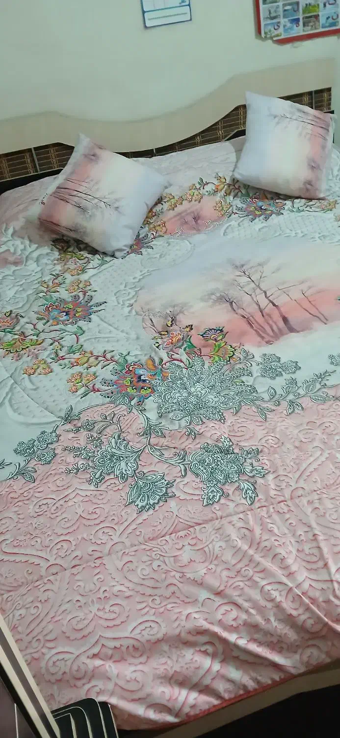 روتختی ۲نفره،۲روهست  جنس خوب پارچه ش زارا هست|سرویس روتختی|فردیس, منظریه|دیوار