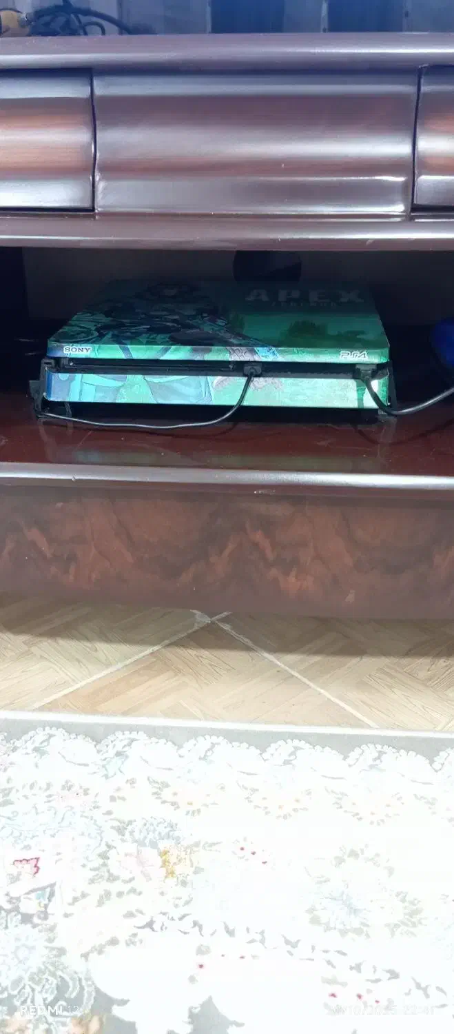 ps4 اسلیم کپی خور ۲ترا همراه سه عدد دسته|کنسول، بازی ویدئویی و آنلاین|بیرجند, |دیوار