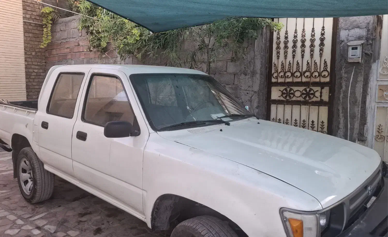 تویوتا ۹۲ هایلوکس|خودرو سواری و وانت|کرمان, |دیوار