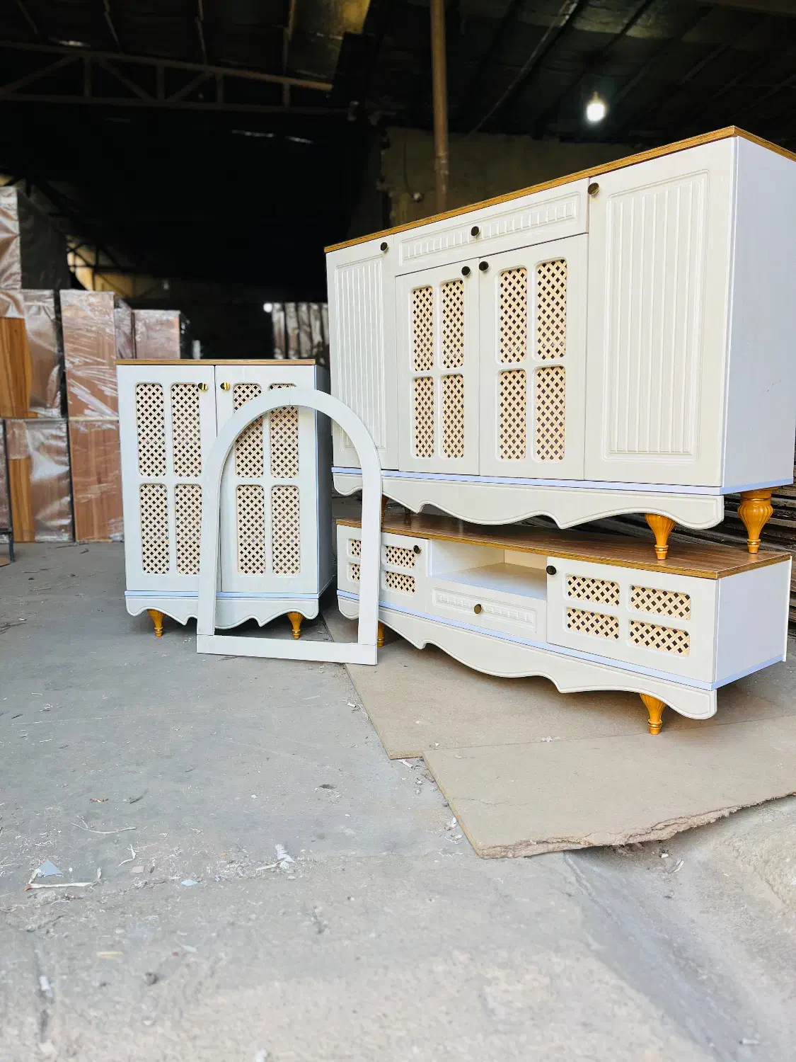 اینه کنسول|میز تلویزیون|چهاردانگه (تهران), |دیوار