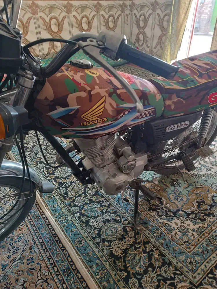 موتور هندا 125|موتورسیکلت|زهک, |دیوار