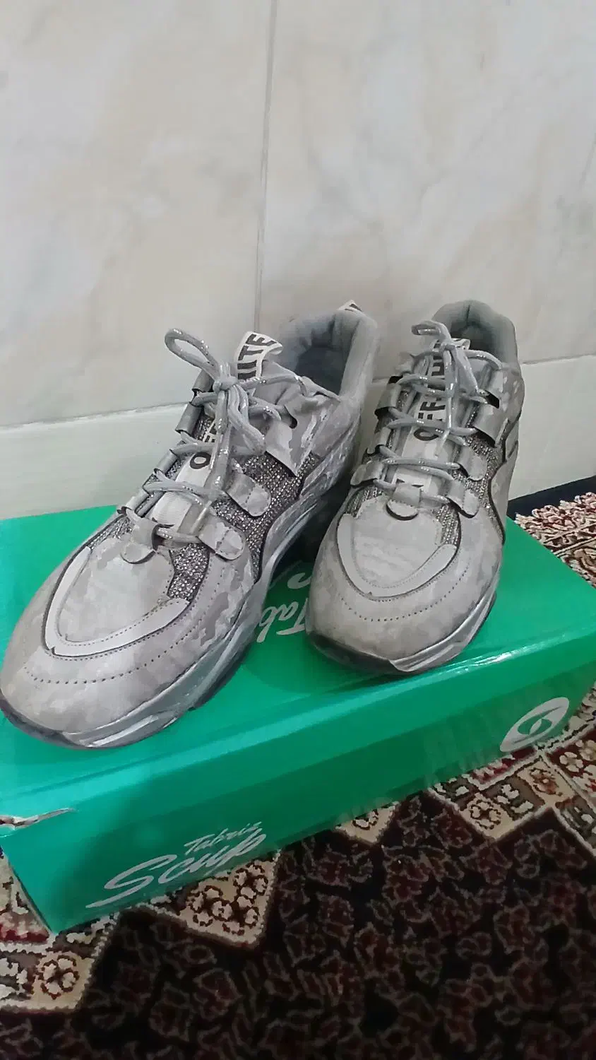 کتونی زنانه سایز ۳۹ و ۴۰|کیف، کفش، کمربند|قم, نوبهار|دیوار