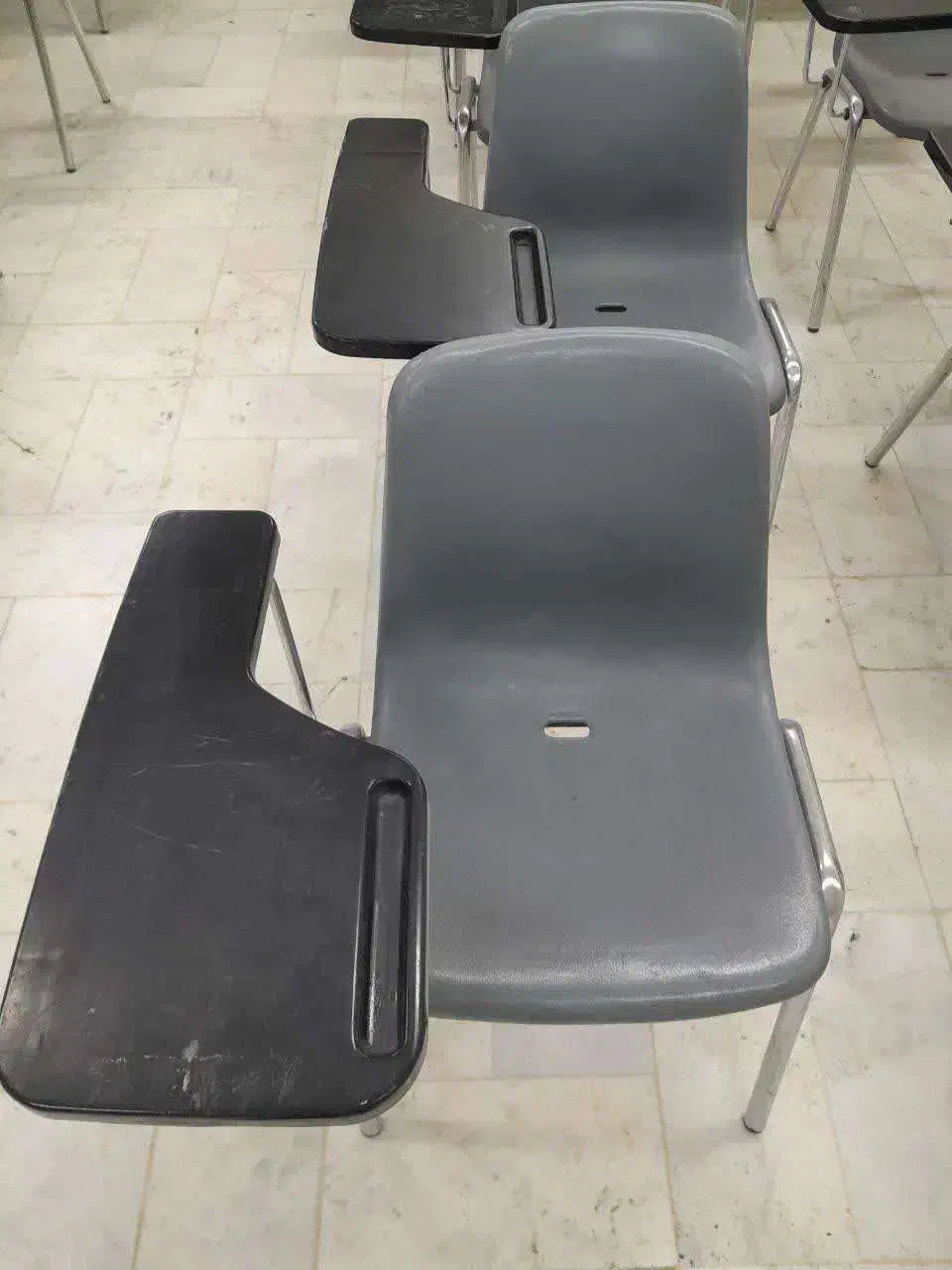 صندلی دانشجویی|صندلی و نیمکت|اصفهان, ارداجی|دیوار