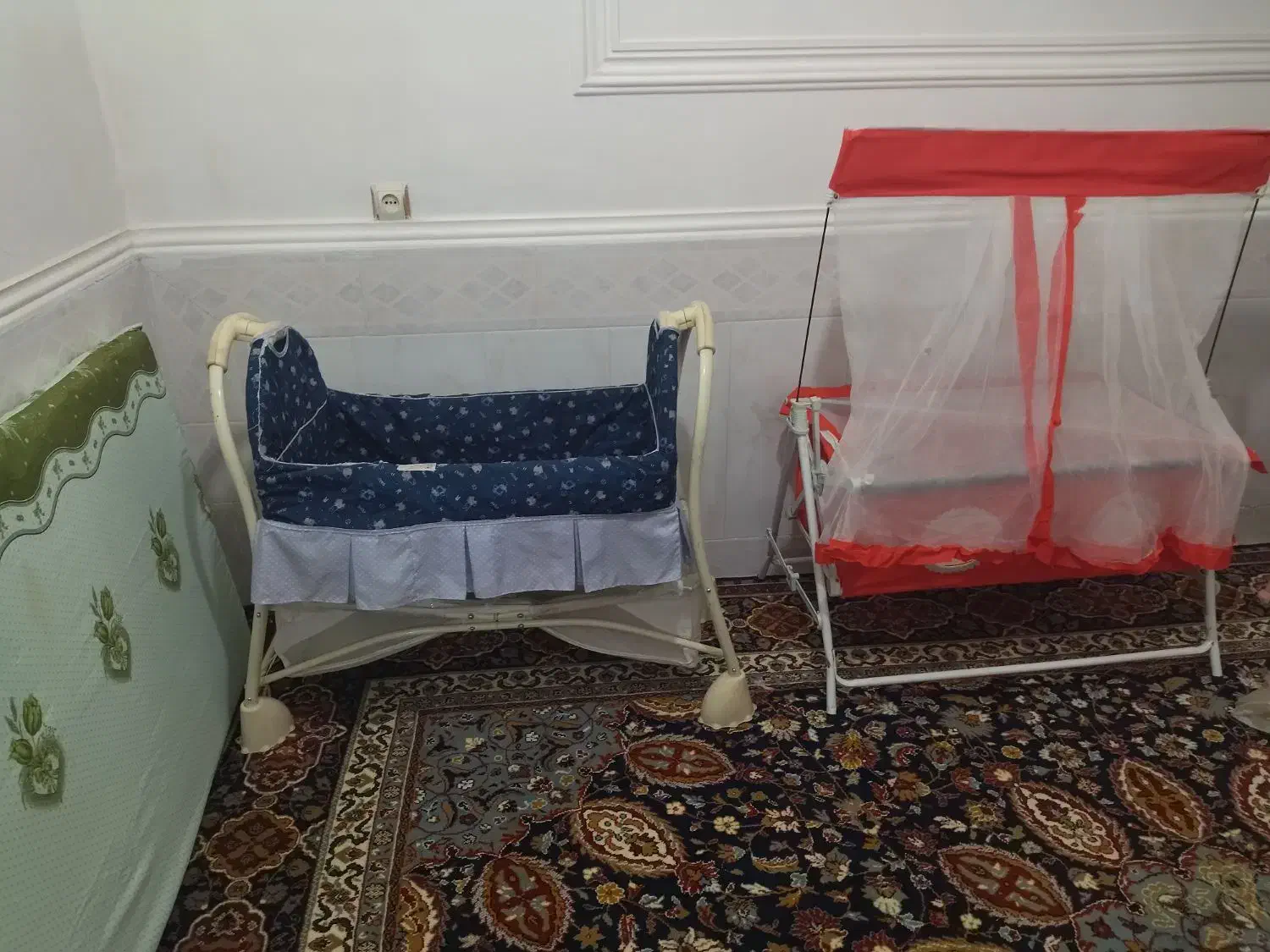 دو عدد گهواره|اسباب و اثاث بچه|زابل, |دیوار