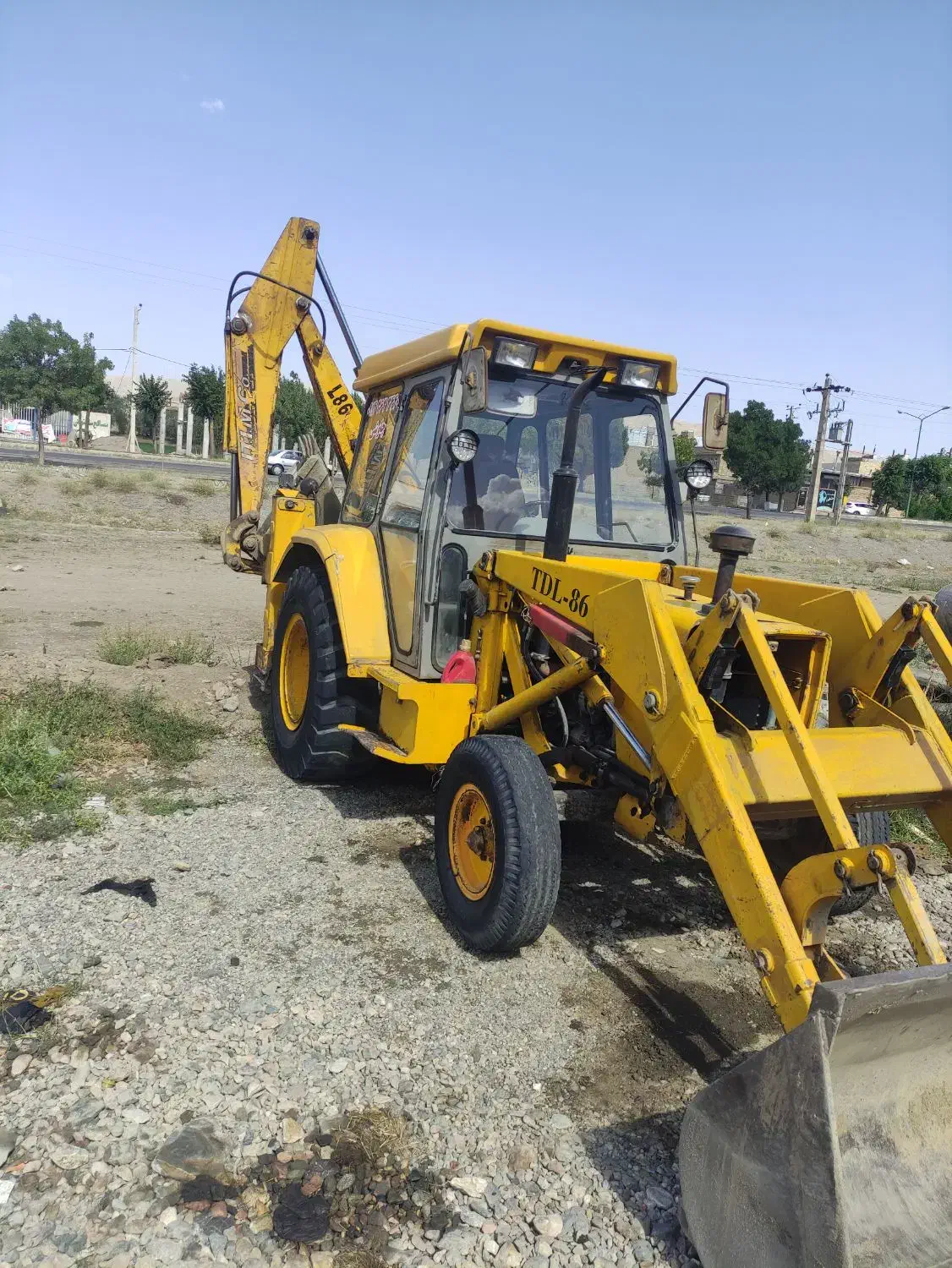 بیل بکهو TDL مدل ۸۲|خودرو سنگین|ماکو, |دیوار