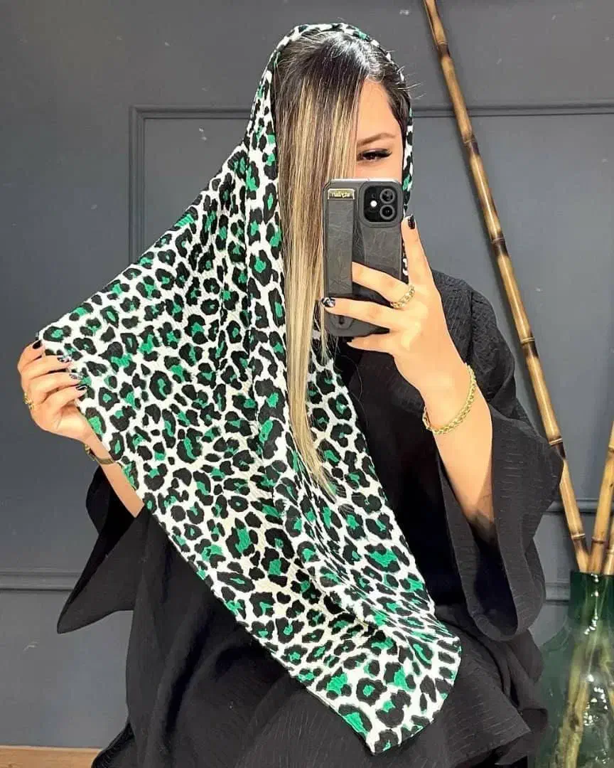 تعدادی شال وروسری به صورت یکجا|لباس|بجنورد, |دیوار