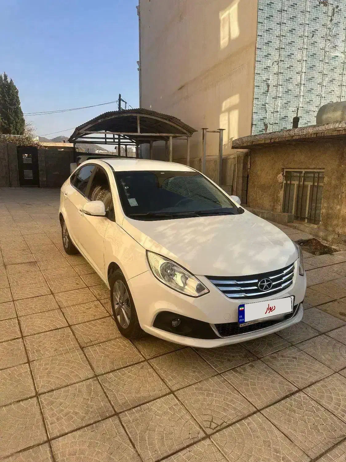 جک j4|خودرو سواری و وانت|صدرا-فارس, فاز ۱|دیوار