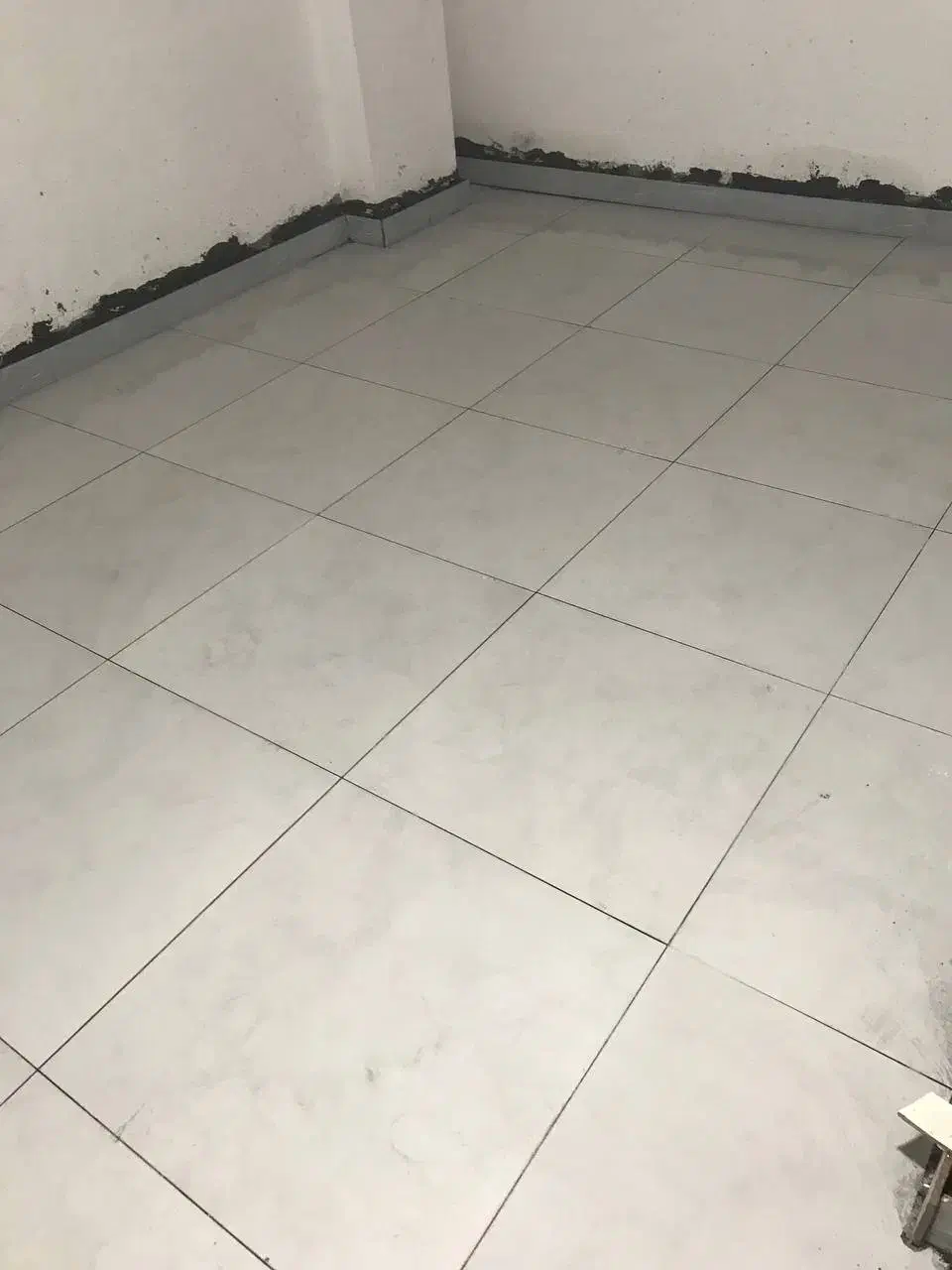 کاشی کار.کاشی کاری|خدمات پیشه و مهارت|دزفول, |دیوار