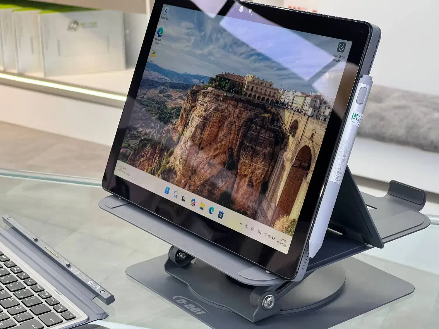 Dell Latitude 7210 2in1 یک دستگاه با دوکاربرد|رایانه همراه|کرمان, |دیوار