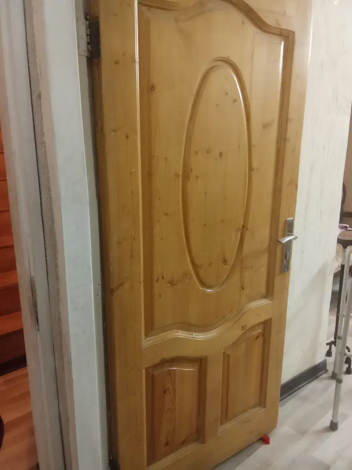 ۲عدد درب  ورودی تمام چوب با قفل و یراق جنس خوب|حراج|تهران, نارمک|دیوار