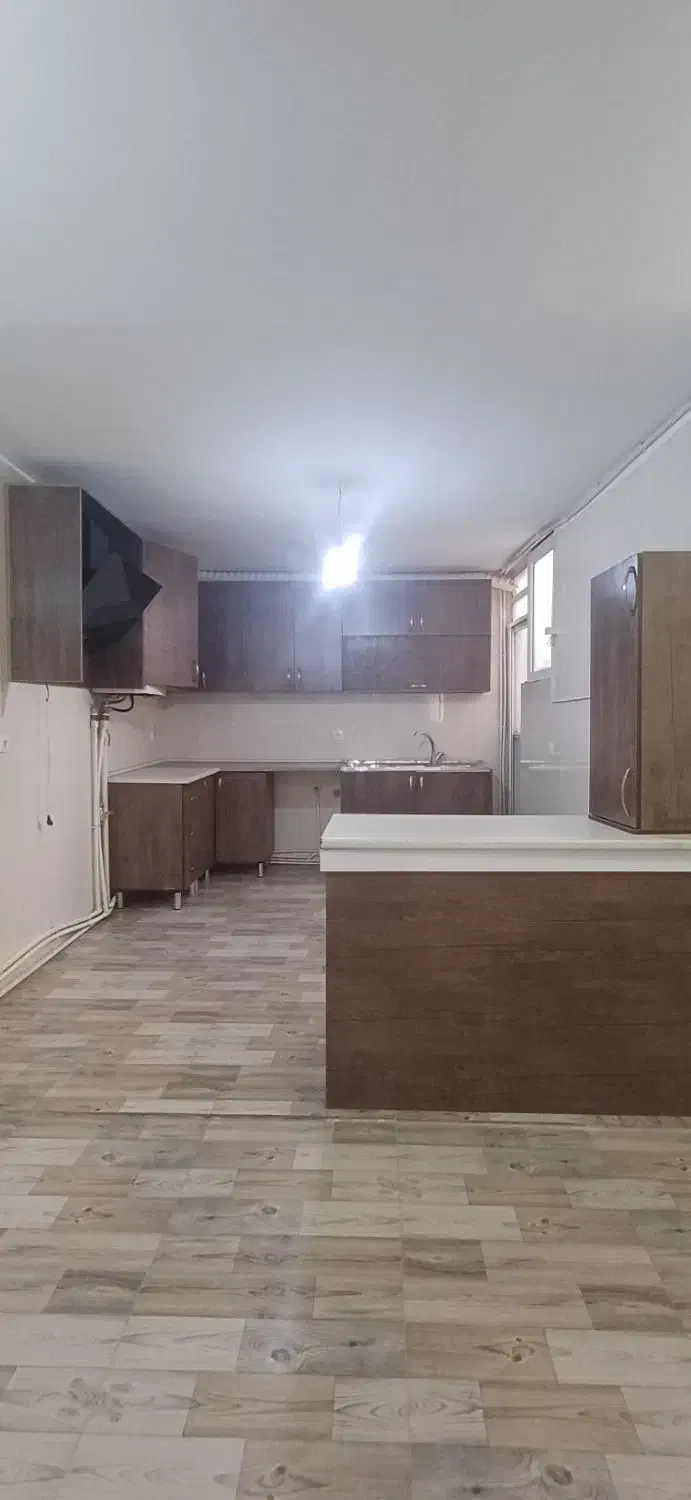 آپارتمان۷۱ متری یک خواب شهرک چشمه باپاسیو