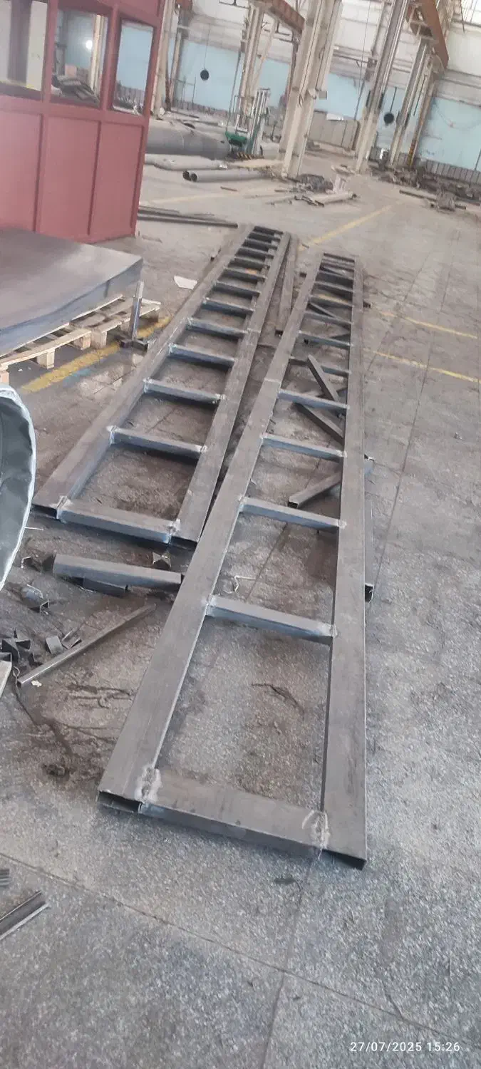 جوشکاری ساخت و نصب سقف شیروانی ساندویچ پانل|خدمات پیشه و مهارت|کرج, فاز ۲ مهرشهر|دیوار