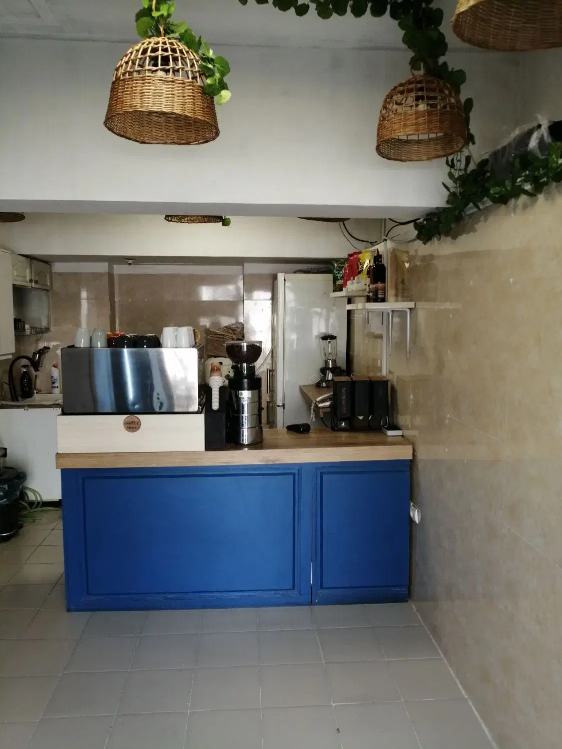 نیروی کار برای بوفه دانشگاه|استخدام خدمات فروشگاه و رستوران|تهران, گیشا|دیوار