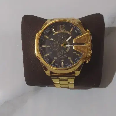 ساعت دیزل|ساعت|صحنه, |دیوار