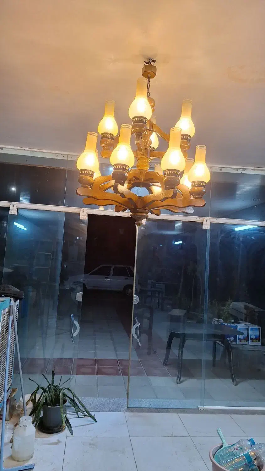 لوستر چوبی ۱۲ شاخه|لوستر و چراغ آویز|سبزوار, توحیدشهر|دیوار