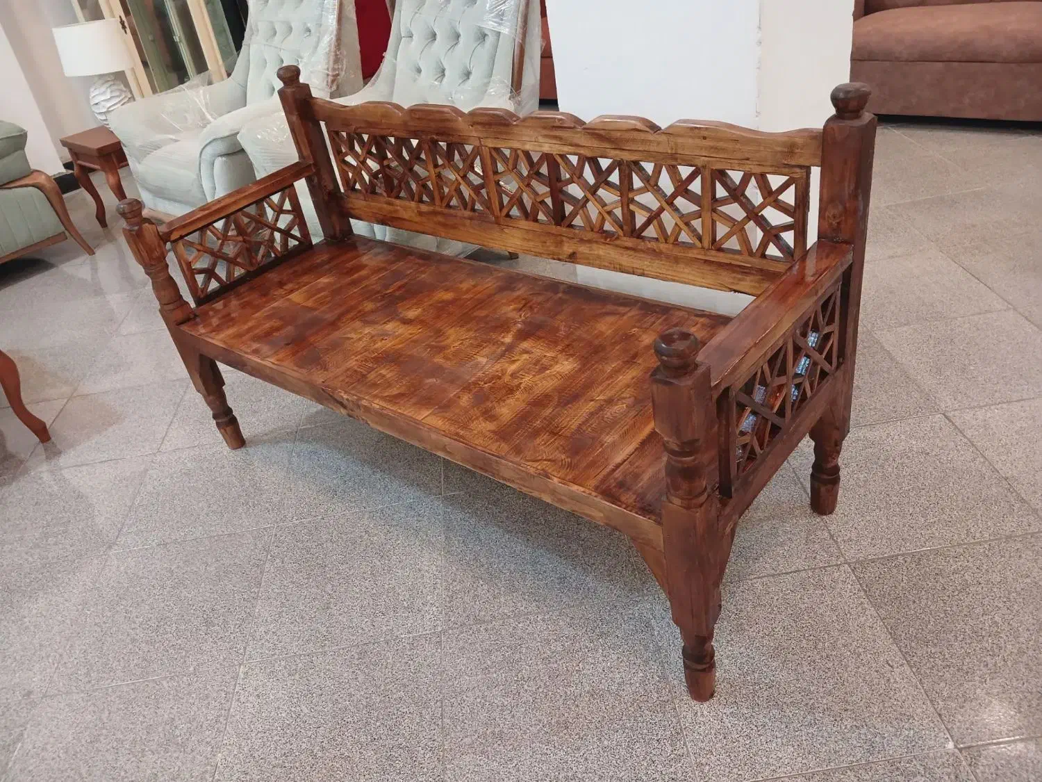 تخت سنتی  گیلان|مبلمان خانگی و میز عسلی|رشت, حومه رشت|دیوار