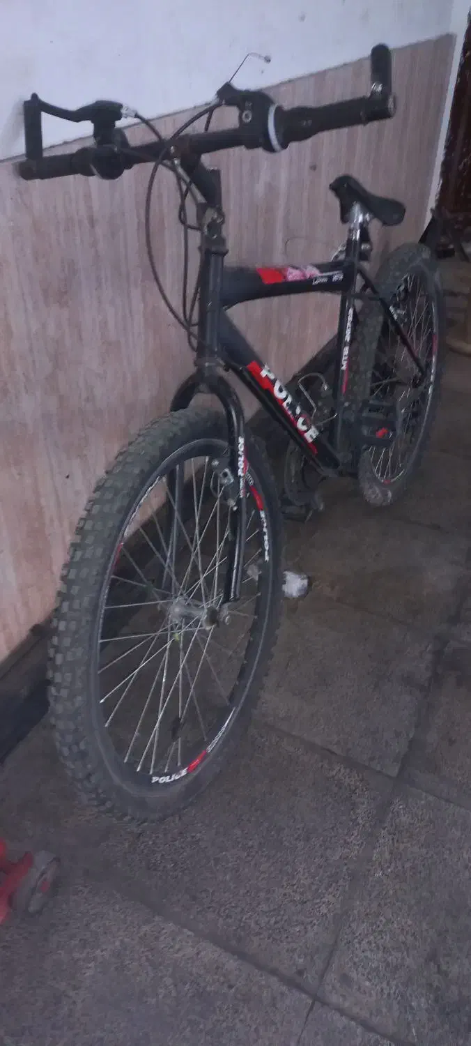 دوچرخه ۲۶|دوچرخه، اسکیت، اسکوتر|بومهن, |دیوار