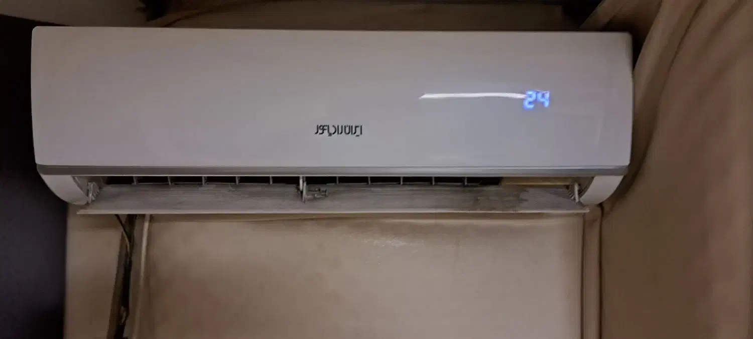 کولر گازی ایران رادیاتور۱۲۰۰۰  کاملا سالم و تمیز|کولر گازی و فن‌کوئل|تهران, صادقیه|دیوار