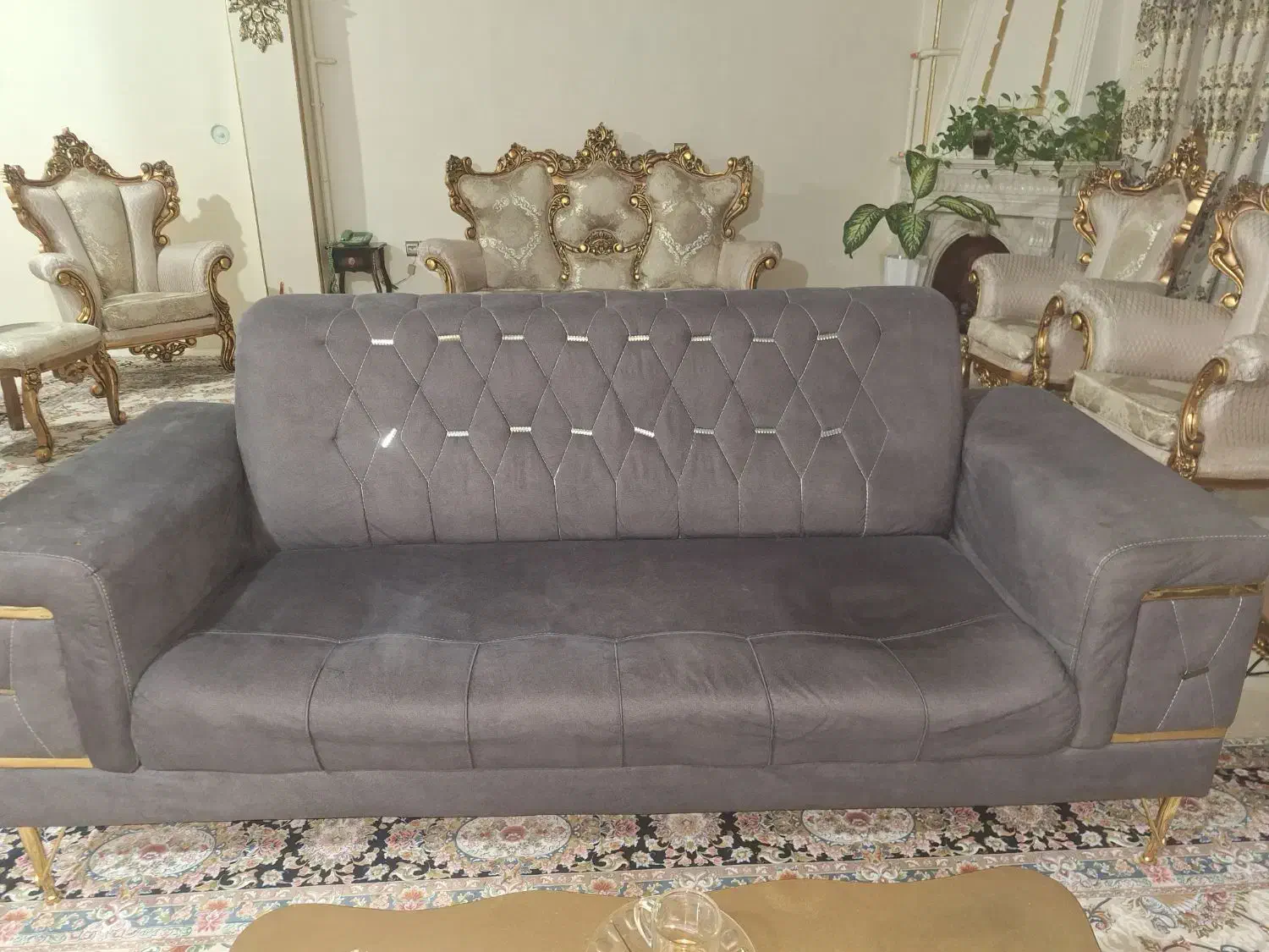 مبل راحتی کارکرده|مبلمان خانگی و میز عسلی|اندیشه, اندیشه فاز ۳|دیوار