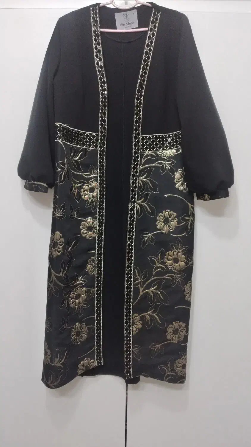 مانتو مجلسی بلند|لباس|رباط‌کریم, شترخوار|دیوار