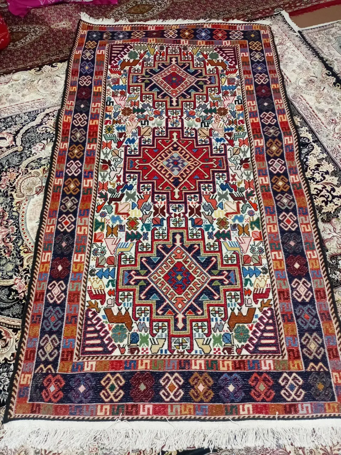 ورنی کف ابریشم|فرش|تبریز, |دیوار