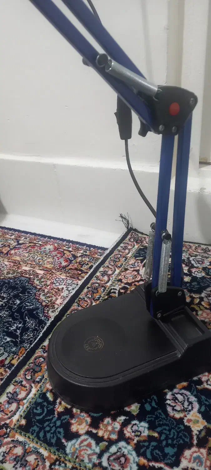 چراغ مطالعه|لامپ و چراغ|اسلامشهر, شهرک قائمیه|دیوار