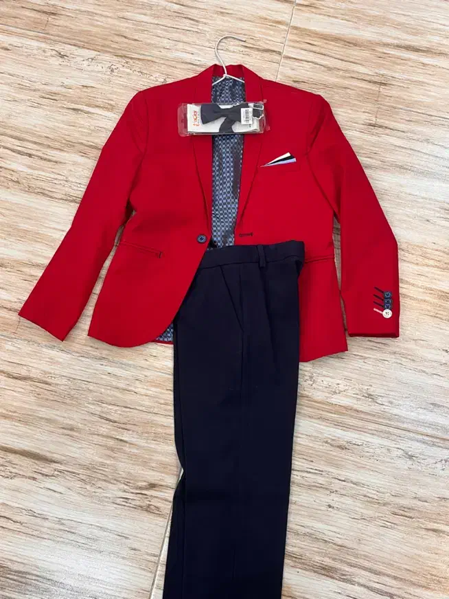 کت و شلوار بچگانه|کفش و لباس بچه|لنگرود, |دیوار